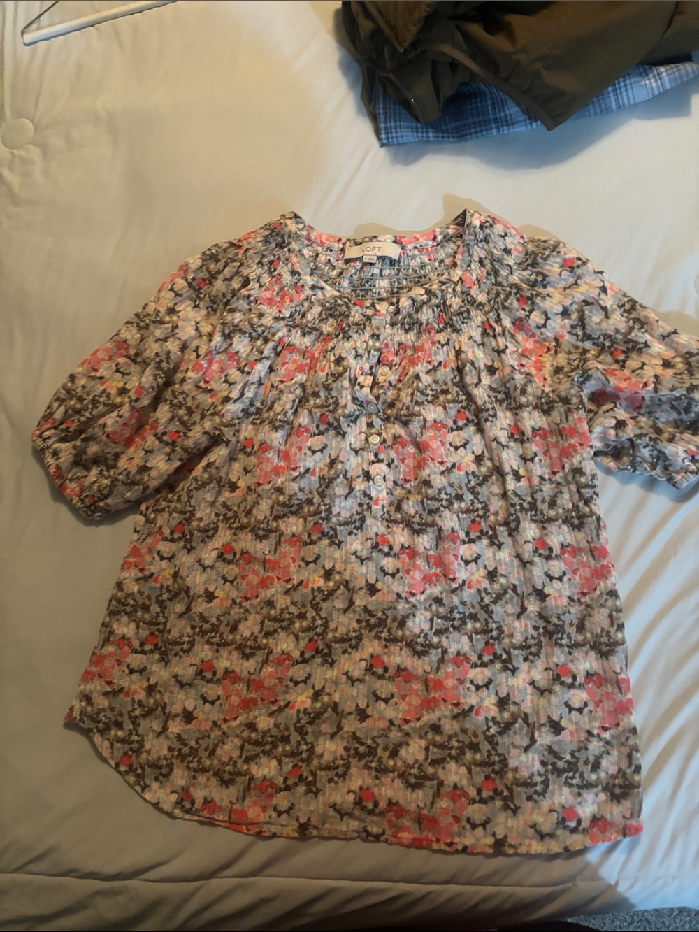 Ladies top large- loft
